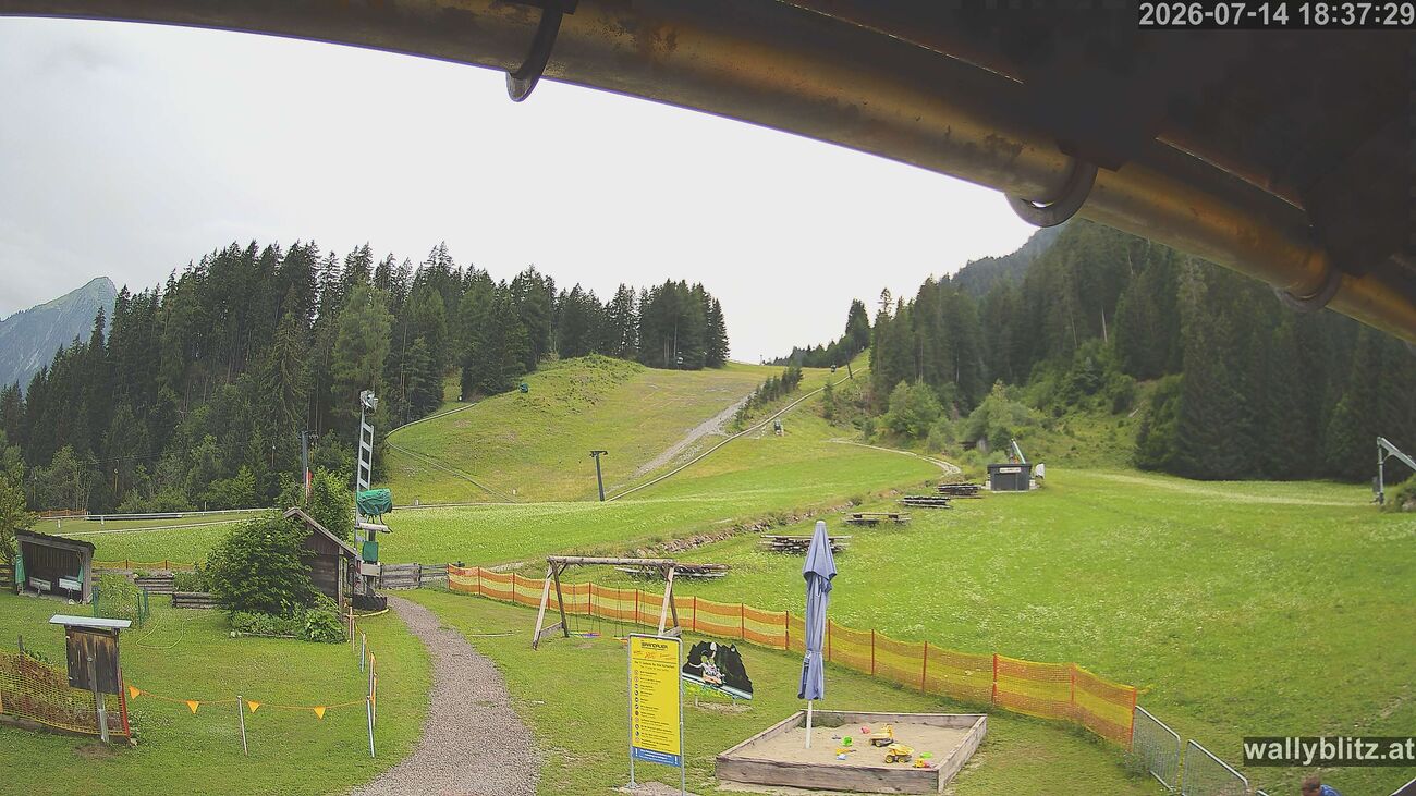 Aktuelles Bild unserer Webcam Elbigenalp