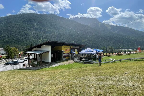 Wally Blitz & Skilift Knittel Tirol